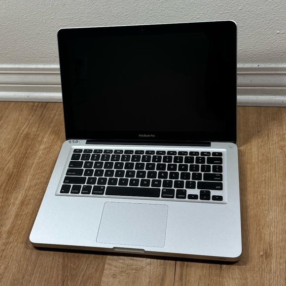 Apple MacBook Pro 13" A1278 Late 2011 2.4GHz 16GB RAM 500GB SDD HD 30000 - Picture 1 of 7